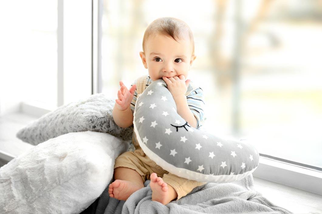 best-pillow-for-baby-flat-head-2019-5-brands-for-baby-s-sleep